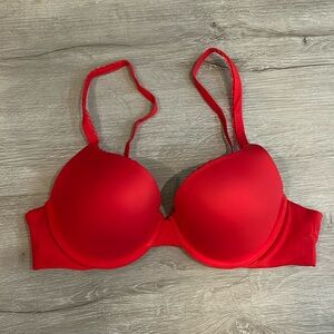 EUC 34B Victoria’s Secret Body By Victoria “Perfect Shape” Lightly Padded Bra